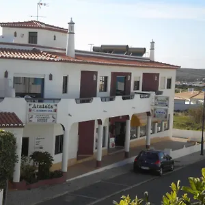 Apart Otel E Quartos Atalaia